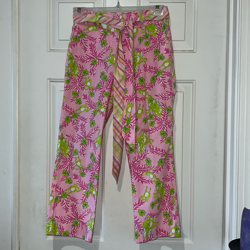 EUC Lilly Pulitzer capri pants
